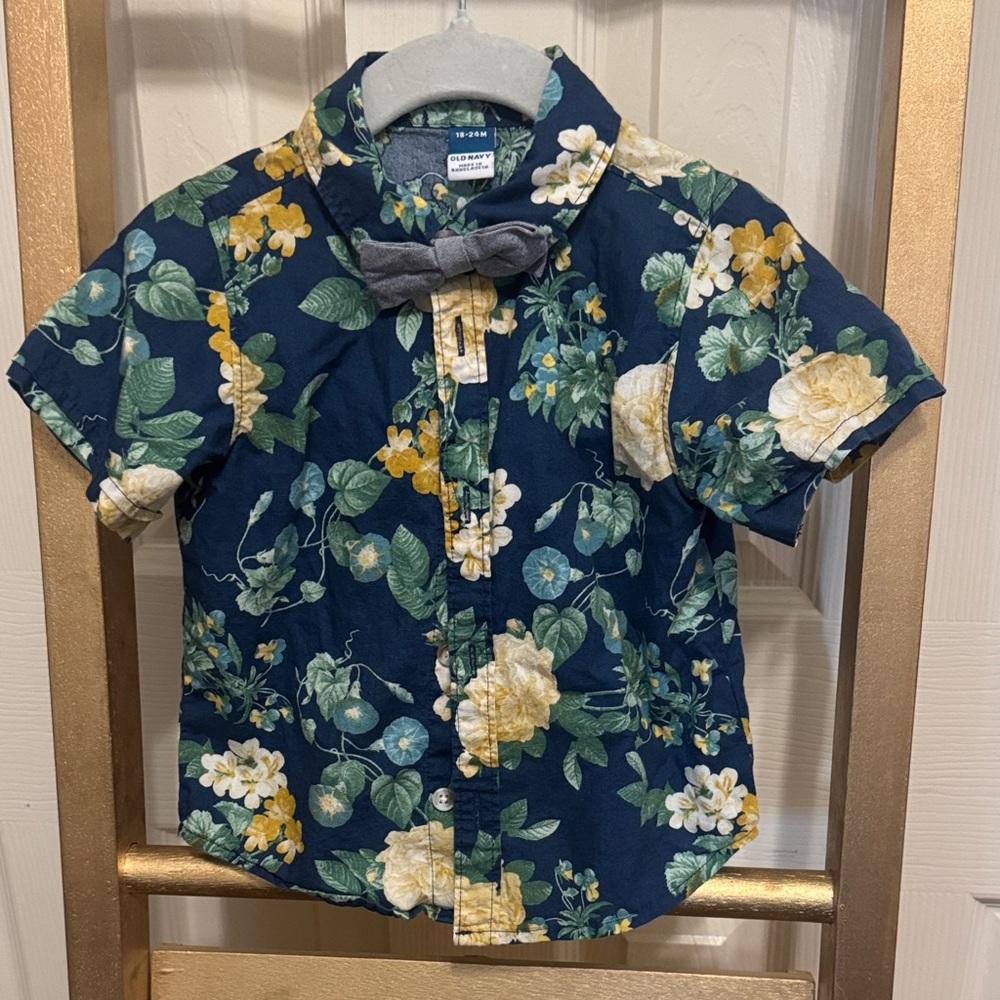 OshKosh B'gosh Navy Floral Button Down Shirt with Bow Tie